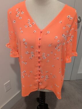 CeCe Coral Floral Button-Down V-Neck Blouse